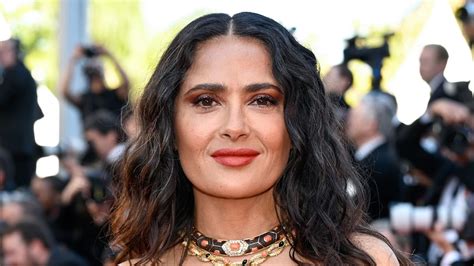 salma hayek sikiş|Salma Hayek, 57, proudly showcases her age.